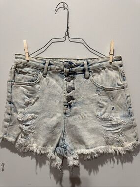 Harper Heritage Distressed Light Wash Denim Button Fly Closure Shorts Size 25